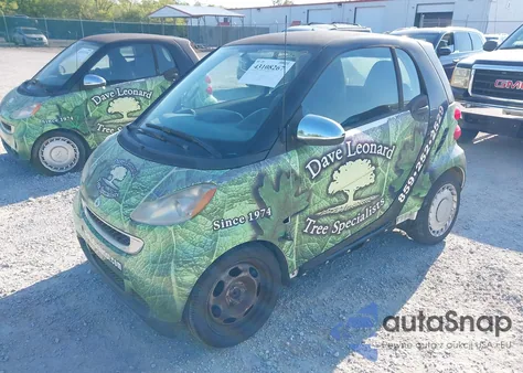 2010 Smart Fortwo Passion/Pure из США, поврежденный, VIN WMEEJ3BA4AK370966